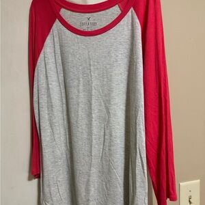 American eagle top size large